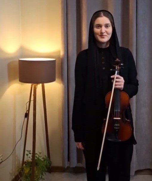 فرناز باجور